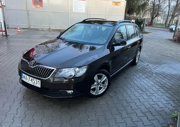 skoda superb Skoda Superb cena 37000 przebieg: 196000, rok produkcji 2013 z Marki